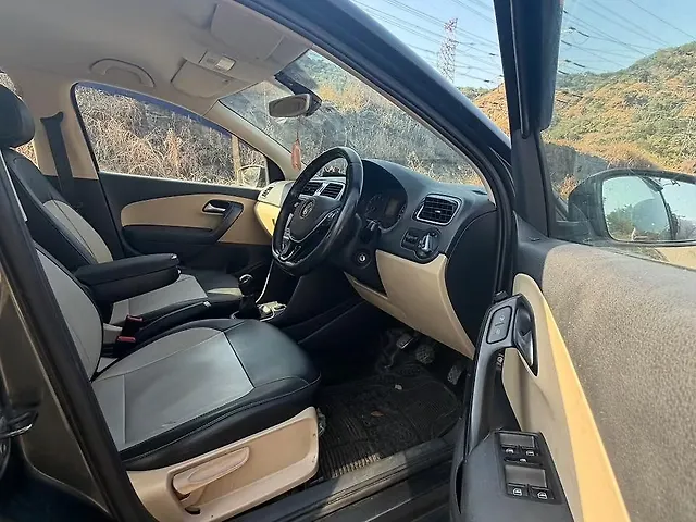 Used Volkswagen Ameo Highline Plus 1.0L (P) 16 Alloy in Navi Mumbai