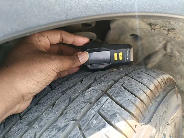 Used Mahindra XUV300 [2019-2024] W8 (O) 1.2 Petrol [2019] in Bangalore