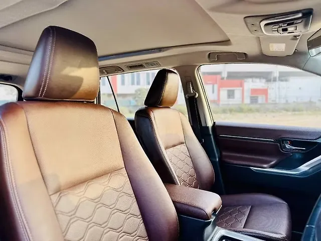 Used Toyota Innova Hycross ZX (O) Hybrid (Electric + Petrol) Automatic (e-CVT) 7 STR in Delhi