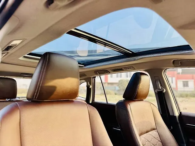 Used Toyota Innova Hycross ZX (O) Hybrid (Electric + Petrol) Automatic (e-CVT) 7 STR in Delhi