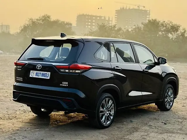 Used Toyota Innova Hycross ZX (O) Hybrid (Electric + Petrol) Automatic (e-CVT) 7 STR in Delhi