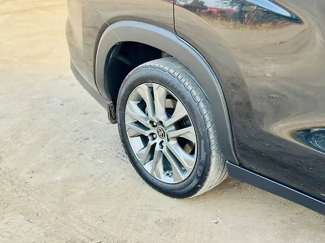 Used Toyota Innova Hycross ZX (O) Hybrid (Electric + Petrol) Automatic (e-CVT) 7 STR in Delhi