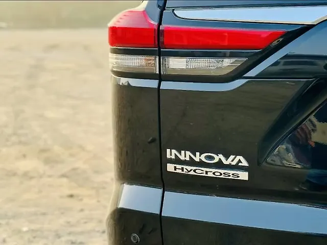 Used Toyota Innova Hycross ZX (O) Hybrid (Electric + Petrol) Automatic (e-CVT) 7 STR in Delhi