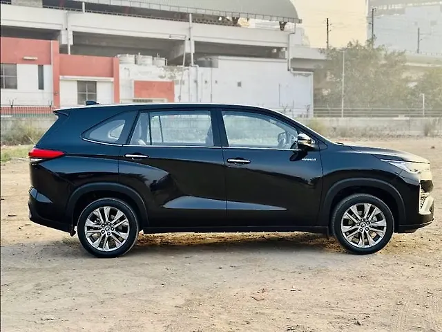 Used Toyota Innova Hycross ZX (O) Hybrid (Electric + Petrol) Automatic (e-CVT) 7 STR in Delhi