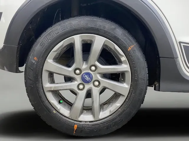 Used Ford Freestyle Titanium 1.5 TDCi [2018-2020] in Hyderabad