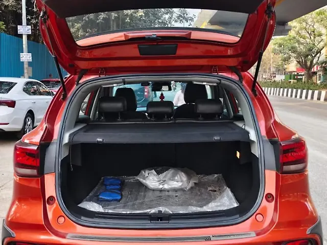 Used MG Astor Savvy 1.5 CVT S Red [2021-2023] in Mumbai