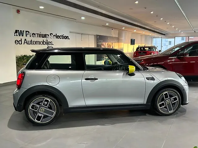 Used Mini Cooper SE 3-Door in Delhi Used Mini Cooper SE 3-Door in Delhi