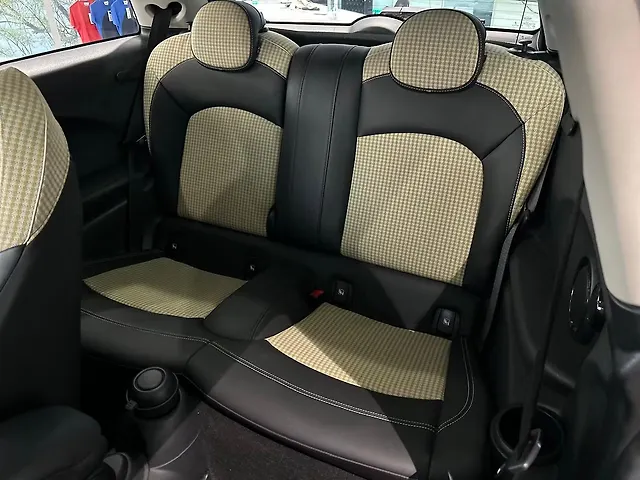 Used Mini Cooper SE 3-Door in Delhi Used Mini Cooper SE 3-Door in Delhi