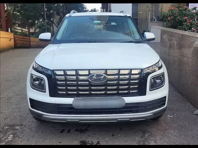 Used 2023 Hyundai Venue in Mumbai