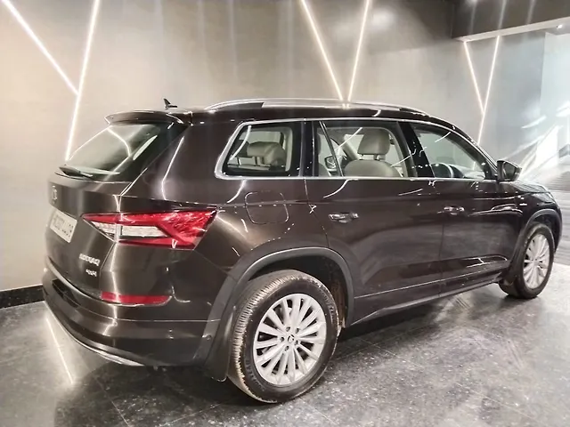 Used Skoda Kodiaq [2017-2020] L&K 2.0 TDI 4x4 AT in Delhi