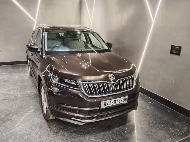 Used Skoda Kodiaq [2017-2020] L&K 2.0 TDI 4x4 AT in Delhi