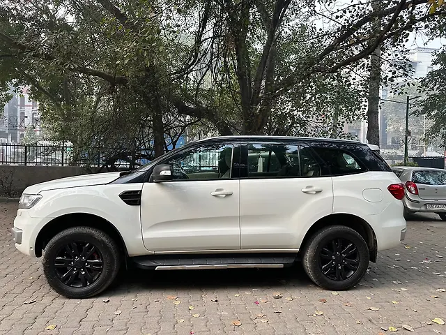 Used Ford Endeavour [2016-2019] Titanium 3.2 4x4 AT in Delhi