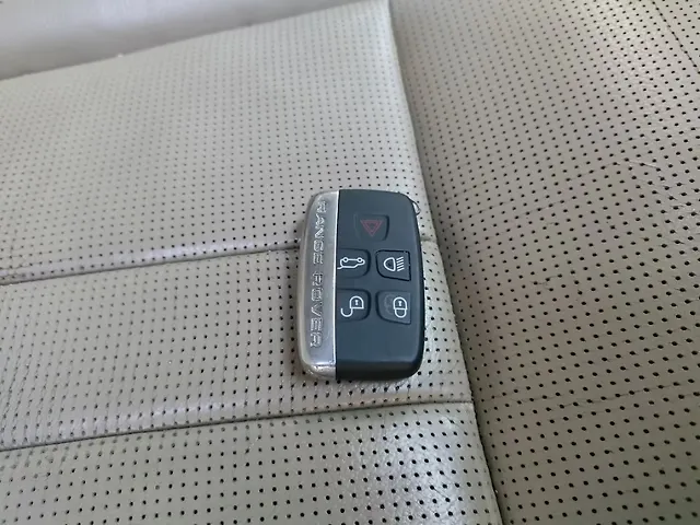 Used Land Rover Discovery Sport [2015-2017] HSE Luxury 7-Seater in Bangalore