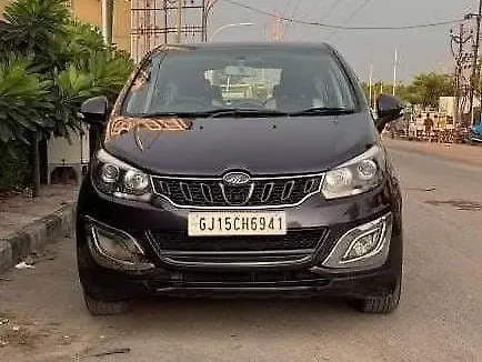 Used 2018 Mahindra Marazzo in Vapi