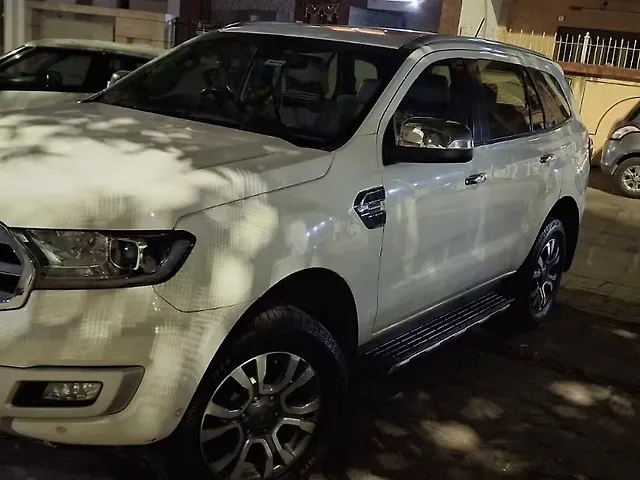 Used Ford Endeavour Titanium 2.0 4x2 AT in Nagpur