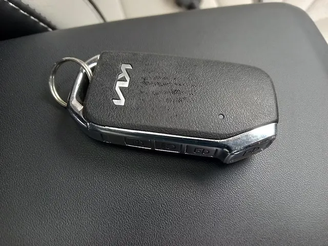 Used Kia Carens Prestige Plus (O) 1.5 Diesel AT 7 STR in Mumbai