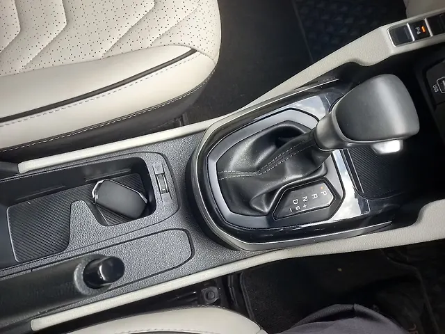 Used Kia Carens Prestige Plus (O) 1.5 Diesel AT 7 STR in Mumbai