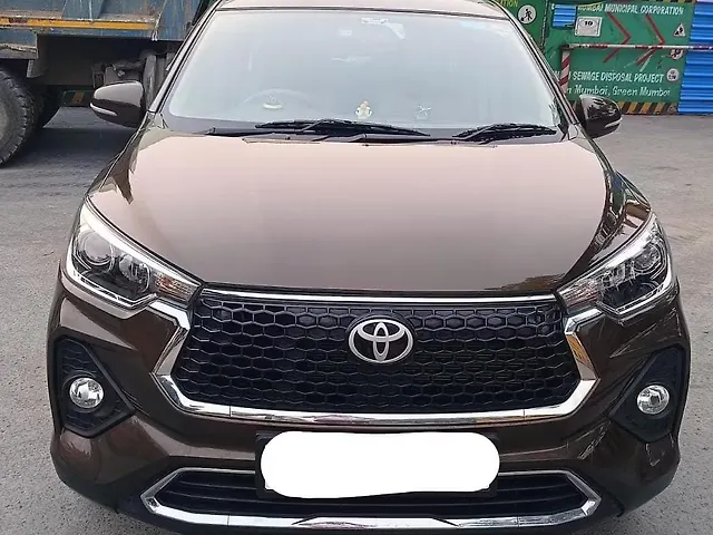 Used 2025 Toyota Rumion in Mumbai