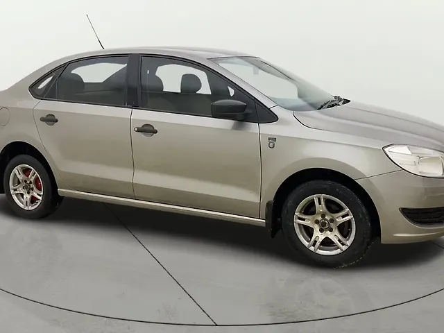 Used 2013 Skoda Rapid in Ahmedabad