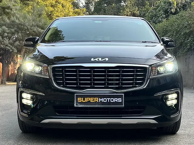 Used 2022 Kia Carnival in Delhi Used 2022 Kia Carnival in Delhi