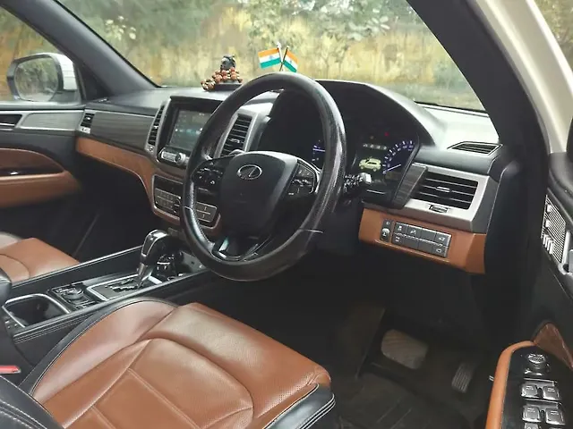 Used Mahindra Alturas G4 4WD AT in Delhi