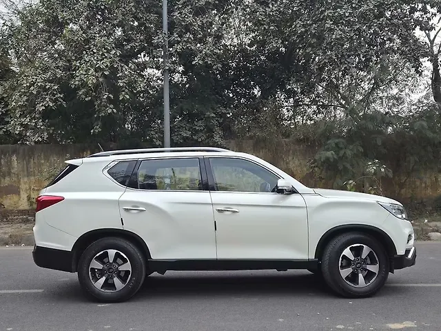 Used Mahindra Alturas G4 4WD AT in Delhi