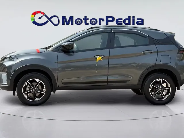 Used Tata Nexon Creative Plus 1.2 Petrol 6AMT [2023-2025] in Delhi