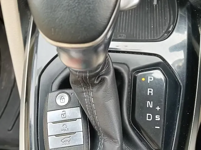 Used Kia Carens [2022-2023] Luxury Plus 1.5 Diesel AT 6 STR in Delhi