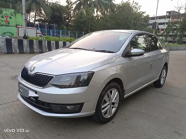 Used Skoda Rapid Style 1.6 MPI AT in Mumbai