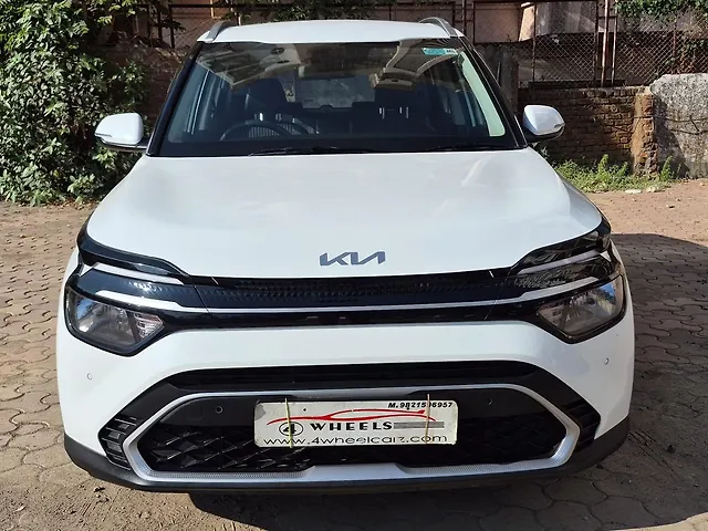 Used 2023 Kia Carens in Mumbai
