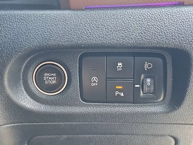 Used Hyundai Alcazar [2023-2024] Signature (O) 6 STR 1.5 Diesel AT in Mumbai