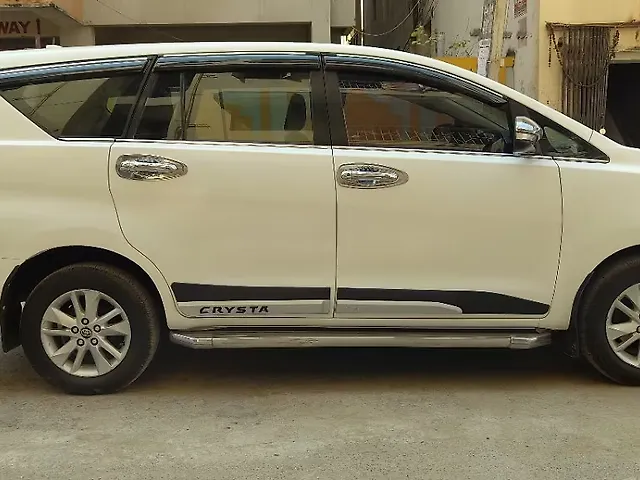 Used Toyota Innova Crysta [2016-2020] 2.4 G 8 STR [2016-2017] in Patna