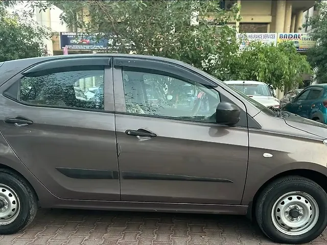Used Tata Tiago [2016-2020] Revotron XE (O) [2016-2019] in Ghaziabad