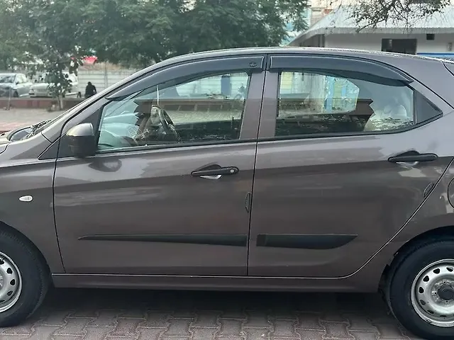 Used Tata Tiago [2016-2020] Revotron XE (O) [2016-2019] in Ghaziabad