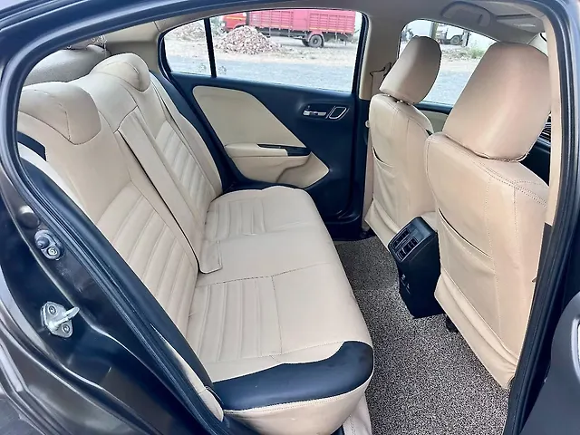Used Honda City 4th Generation V Diesel in Surat