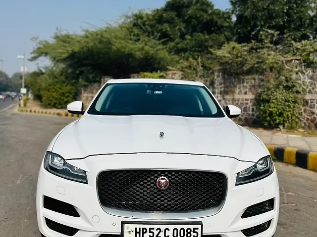 Used 2018 Jaguar F-Pace in Delhi