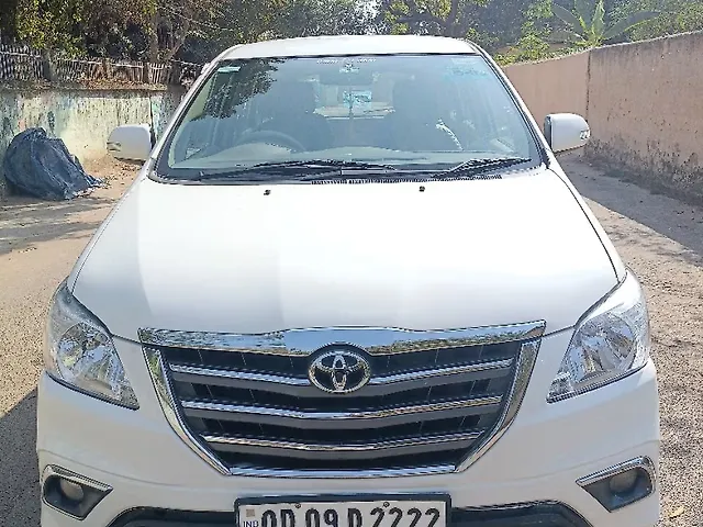 Used 2014 Toyota Innova in Bhubaneswar
