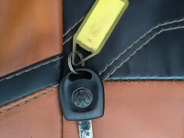 Used Volkswagen Ameo Comfortline 1.0L (P) in Gorakhpur