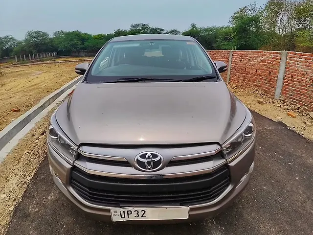 Used 2016 Toyota Innova Crysta in Lucknow