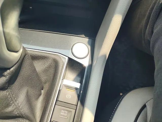 Used Volkswagen Tiguan Elegance 2.0 TSI DSG in Hyderabad