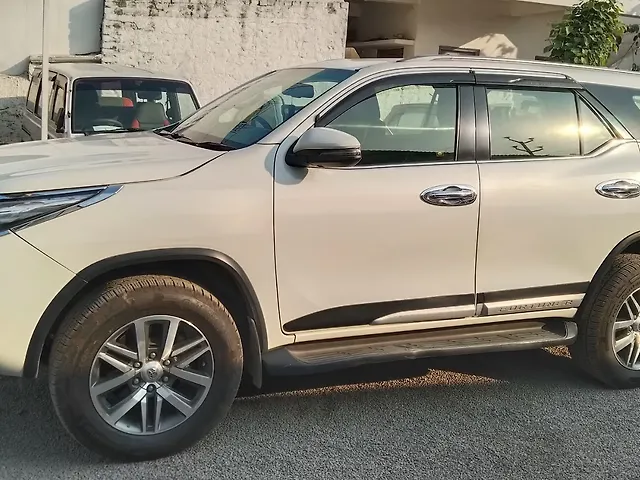Used Toyota Fortuner [2016-2021] 2.8 4x4 AT [2016-2020] in Hyderabad