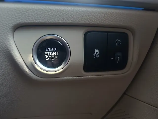 Used Kia Carens [2022-2023] Luxury Plus 1.4 Petrol DCT 6 STR in Mumbai