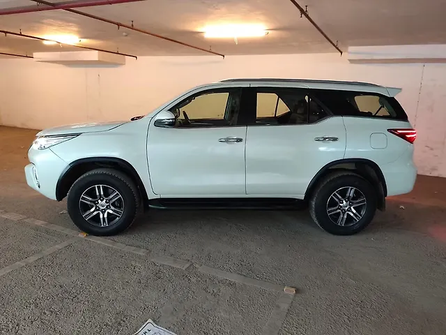 Used Toyota Fortuner [2016-2021] 2.8 4x2 AT in Mumbai