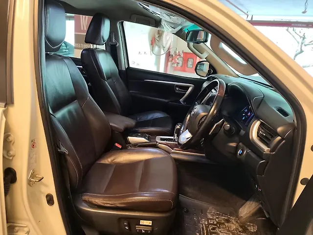 Used Toyota Fortuner [2016-2021] 2.8 4x2 AT in Mumbai