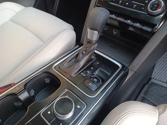 Used Mahindra Old Generation XUV700 AX7 Luxury Pack 2WD Petrol 2.0L Turbo Automatic 7 STR in Mumbai