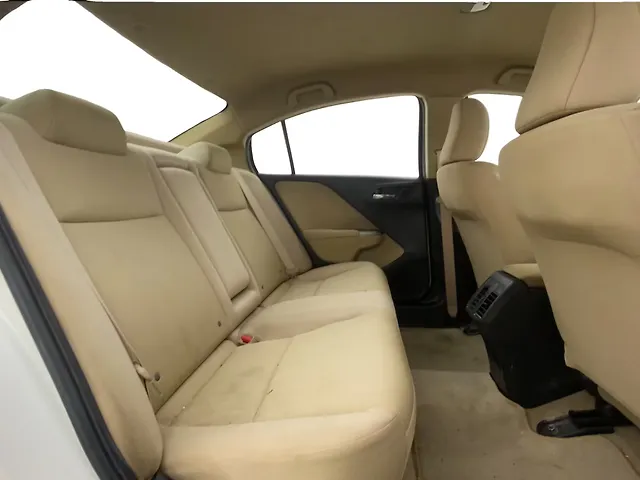 Used Honda City [2014-2017] V in Ahmedabad