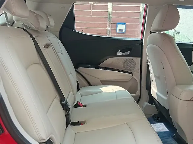 Used Mahindra XUV300 [2019-2024] W8(O) 1.5 Diesel Dual Tone [2020] in Chennai
