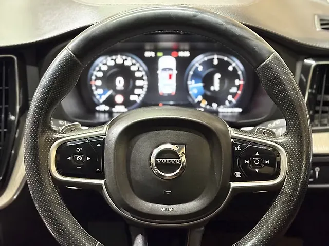 Used Volvo XC60 [2017-2021] D5 Inscription [2017-2020] in Lucknow