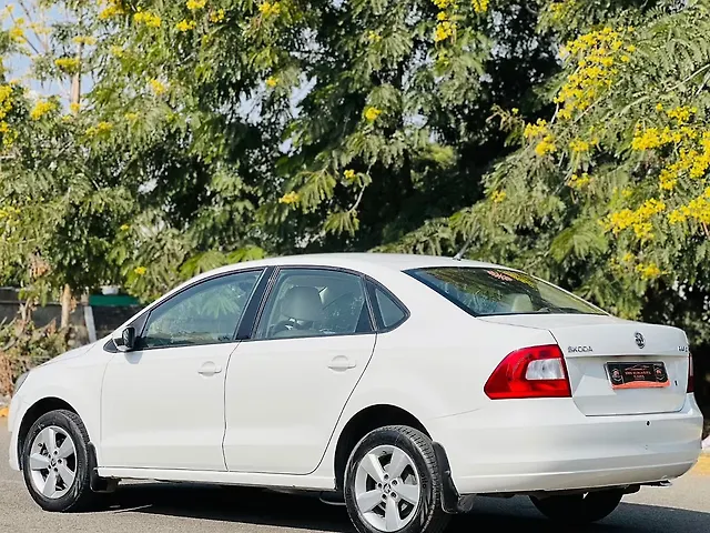 Used Skoda Rapid [2014-2015] 1.5 TDI CR Ambition with Alloy Wheels in Jaipur