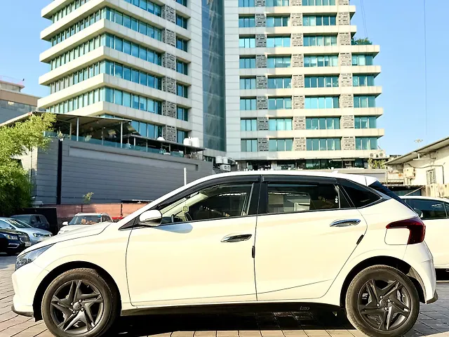 Used Hyundai i20 [2020-2023] Sportz 1.2 MT [2020-2023] in Surat